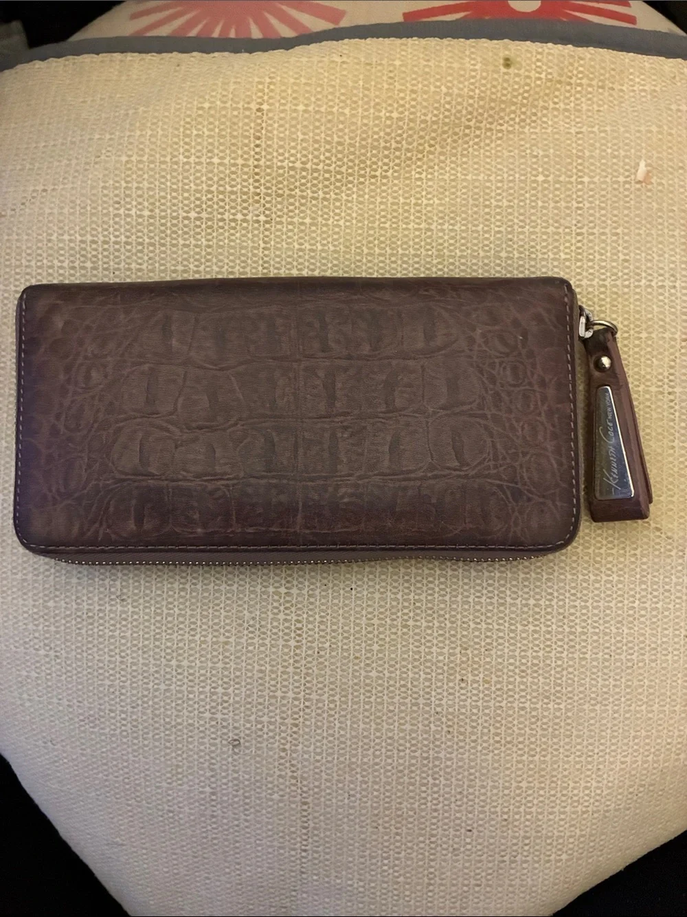 Kenneth Cole Reaction Brown faux Crocodile-Texture Zip Wallet clutch 18&card